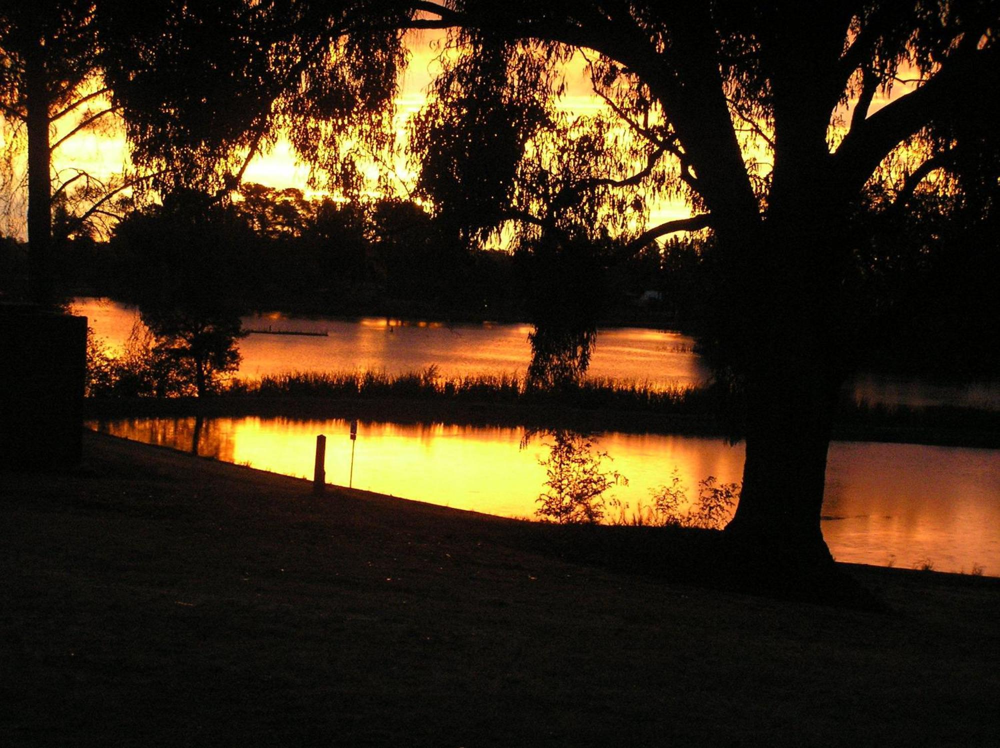 Beechworth Lake Sambell Caravan Park 외부 사진
